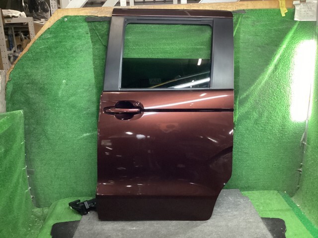 N-BOX 6BA-JF3 左RドアASSY Gホンダセンシング YR633P 67550-TTA-920ZZ拍卖