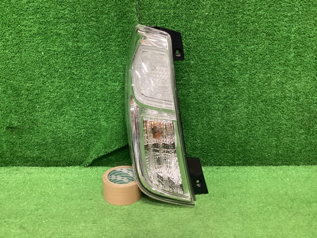 eKスペース DBA-B11A 左テールランプ カスタムT セーフティパッケージ 4WD A31 8330B153拍卖