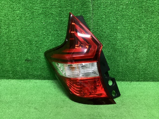 ノート DAA-HE12 左テールランプ E-POWER X Vセレクション QAB拍卖