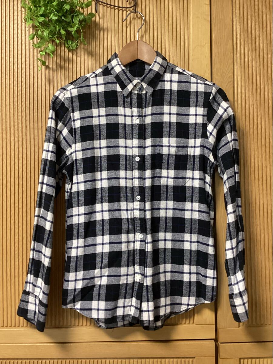 美品★SHIPS Days チェック柄長袖シャツ フランネルシャツ M ブラック ホワイトブルー黒白青 ネルシャツレディース拍卖