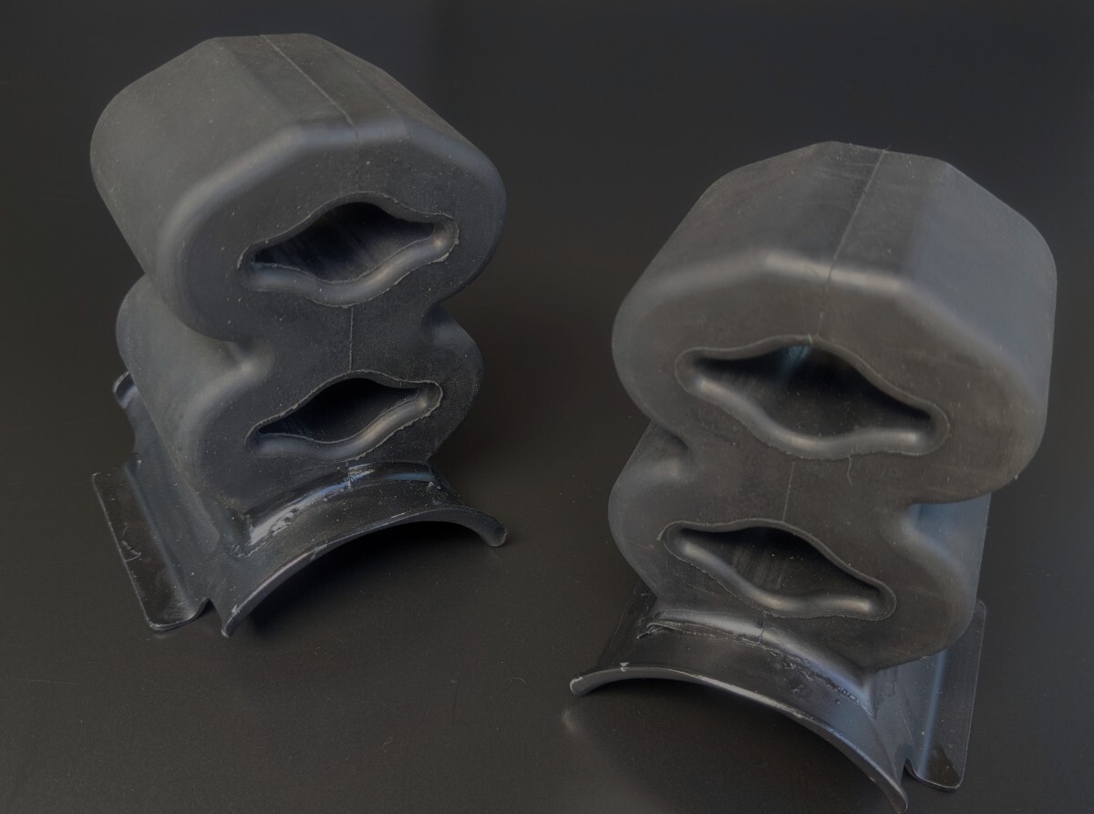 ジムニー 8の字バンプストッパー バンプラバー 硬度ソフトタイプ(リア用左右SET 数量2個) ジムニー SJ30、JA11、JA71、SJ10拍卖