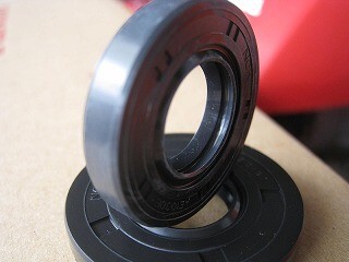 新品 マ付 車軸オイルシール左右セット ホンダ こまめ F200 F210拍卖