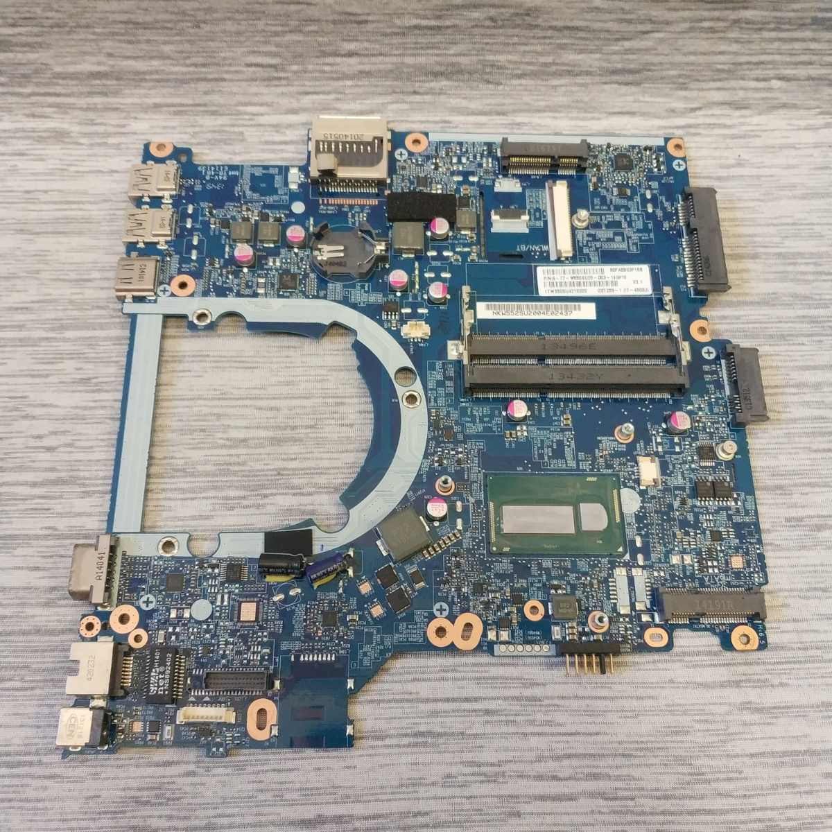 岐阜 即日発 速達 送料無 ★ NOTEBOOK COMPUTER W552SU2 マザーボード 6-71-W5S20-D03 CPUオンボード Core i7 4500U ★確認済み NM260a拍卖