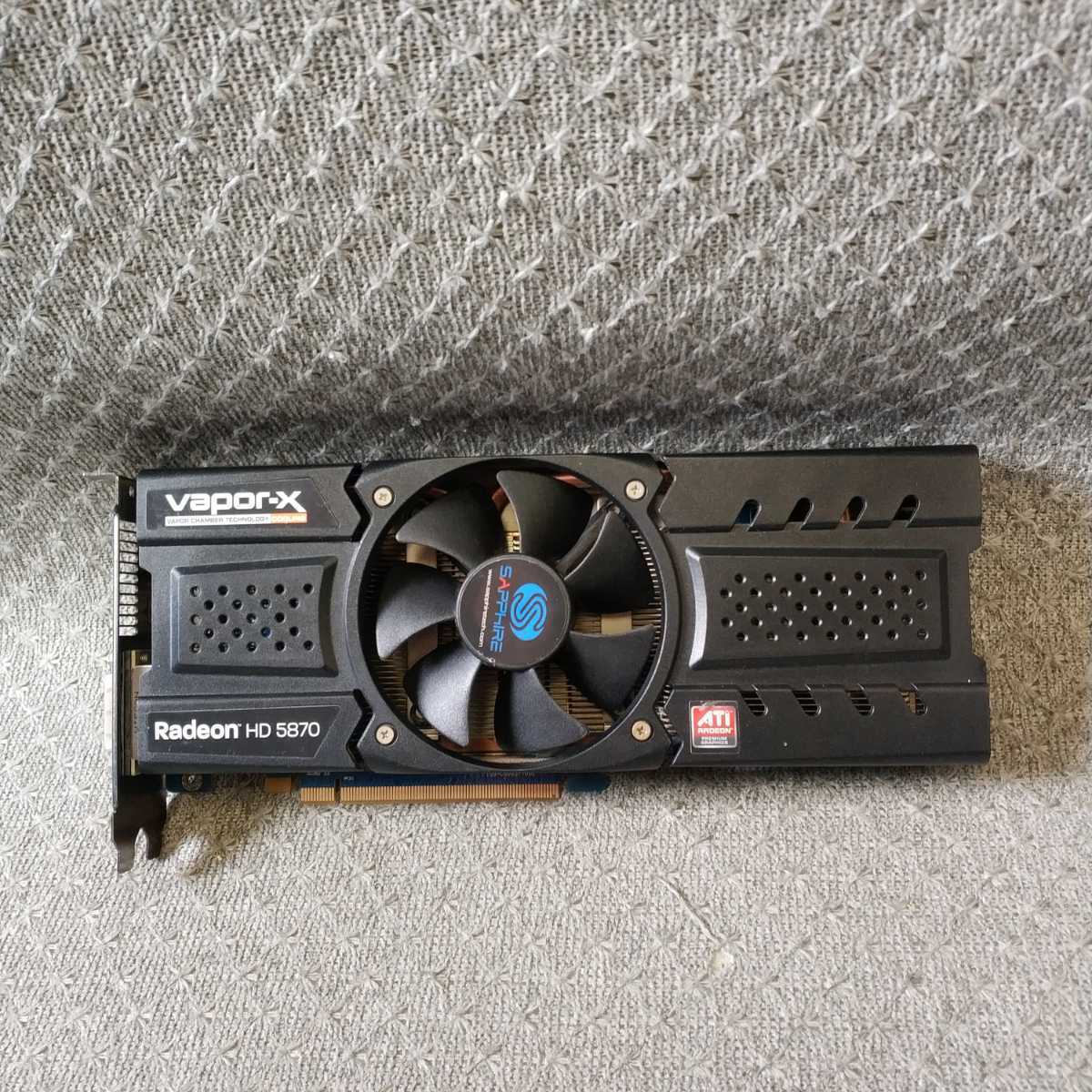 即日発 速達★ SAPPHIRE 製 グラフィックボード ビデオカード Vapor-X Radeon HD 5870 1G GDDR5 DUAL DVI-I/HDMI/DP ★ 動作確認済 V264拍卖