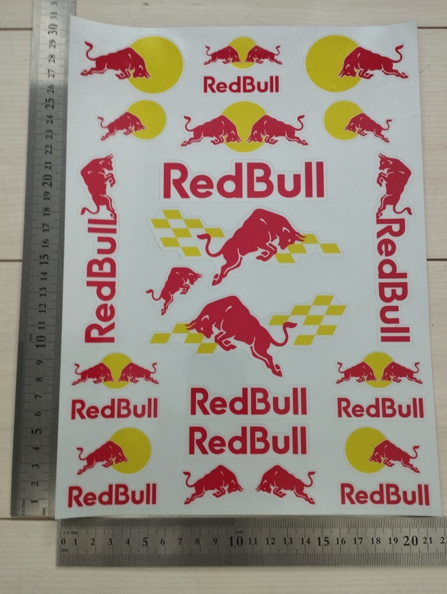 REDBULLステッカー 1シート分 防水  カーステッカー  バイクステッカー  レッドブル  レーシングステッカー  スノボ拍卖