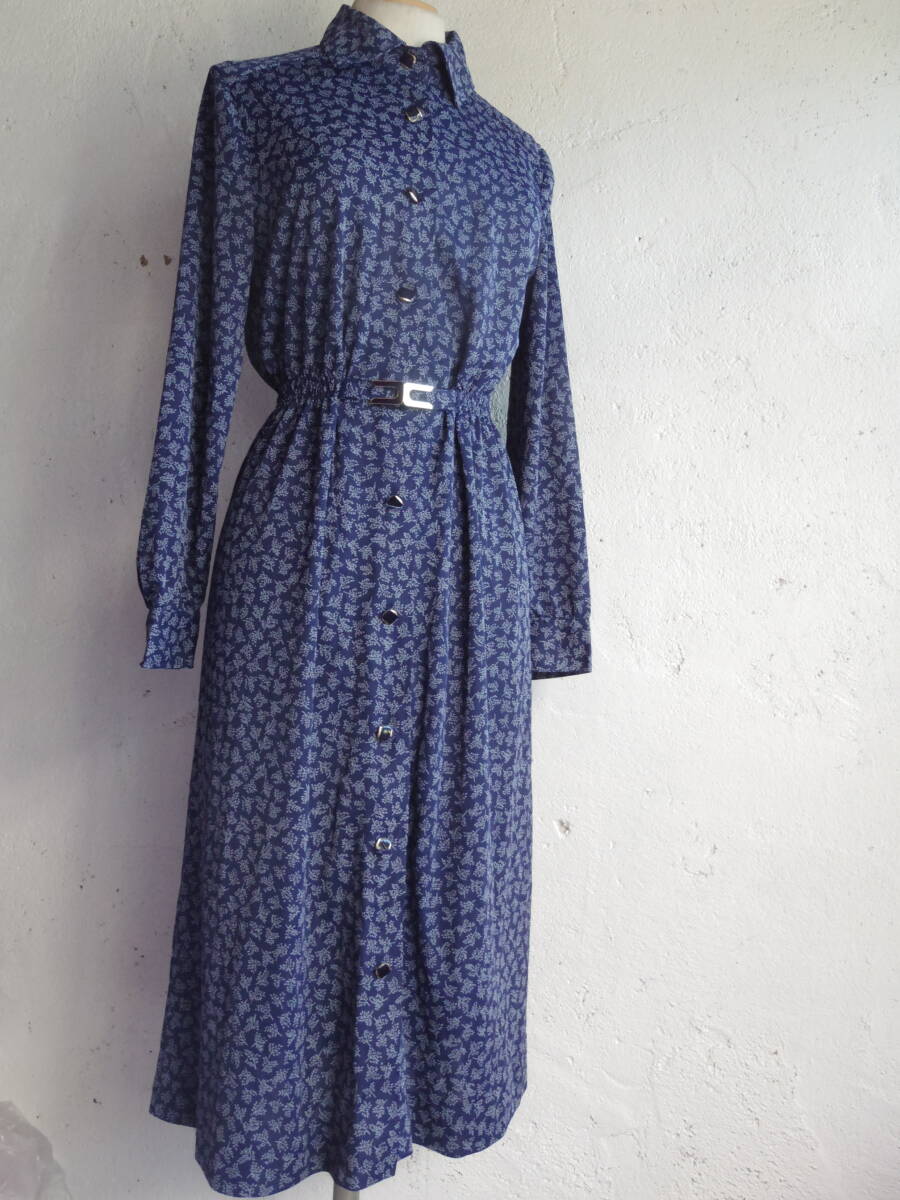 古着♪レトロVintage紺リーフ柄おしゃれモダン長袖ワンピ♪昭和レトロワンピース70s60s70年代60年代昭和レトロビンテージクラシカルワンピ拍卖