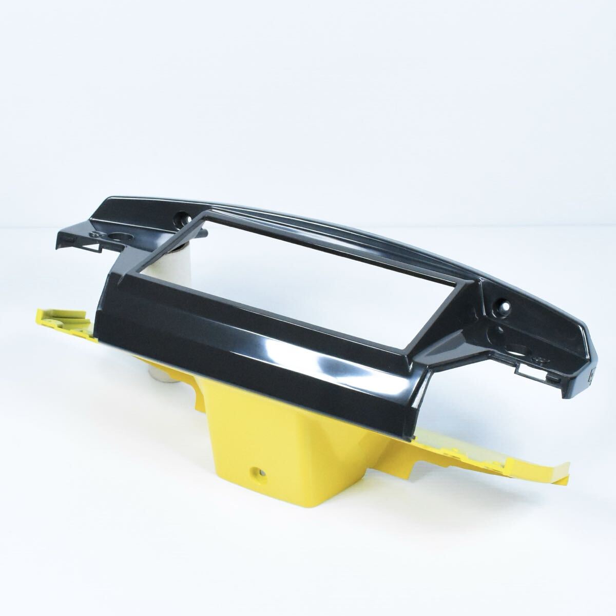 新品未使用 ヤマハ アクティブ 35R 純正メーターカウル カバー 黄色 イエロー 検) Active メーター インナー カバー 外装 35R-26145-00-26拍卖