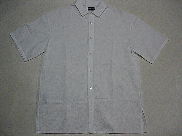 新品本物 ジョルジオ アルマーニ GIORGIO ARMANI さらっと涼しく快適 通気性に優れたシアサッカーしじら織り 半袖シャツ 40~L 白 ホワイト拍卖