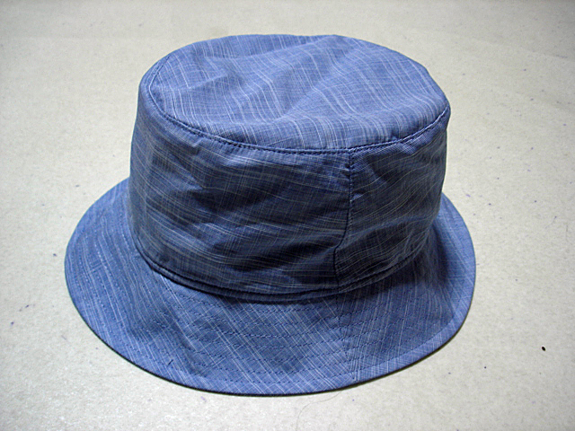 新品本物 ボルサリーノ Borsalino 本家本元イタリア生まれのモダンクラシック バケットハット 58 ブルー 帽子 誰もが似合いクールで上品拍卖