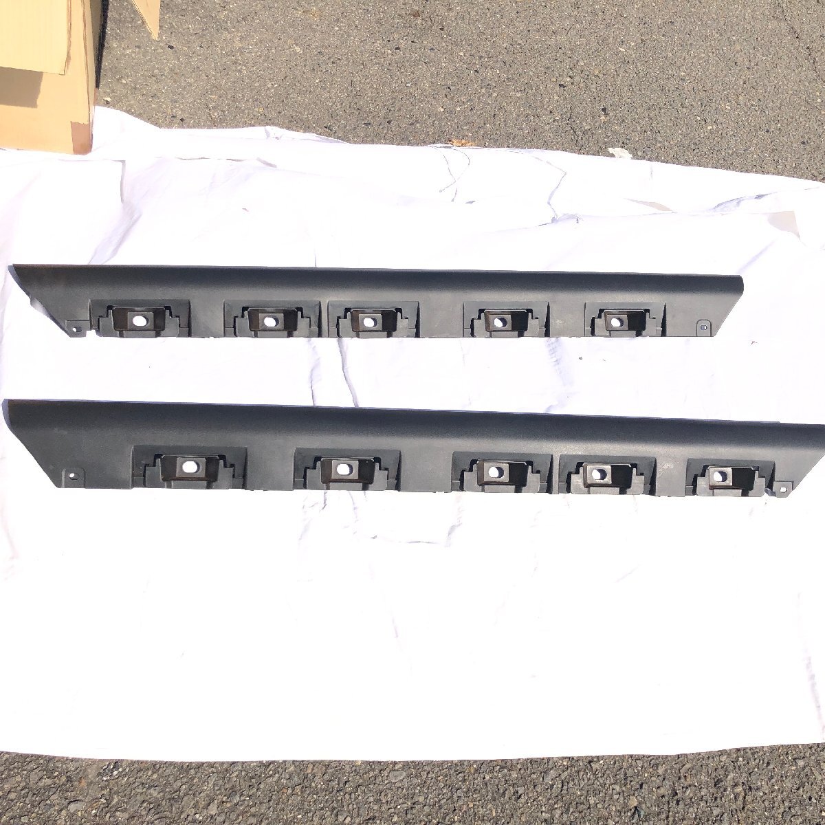 ■■57■新車外し■SUZUKI ジムニー シエラ JB74W サイドステップ 左右 外装 カー用品 スズキ拍卖