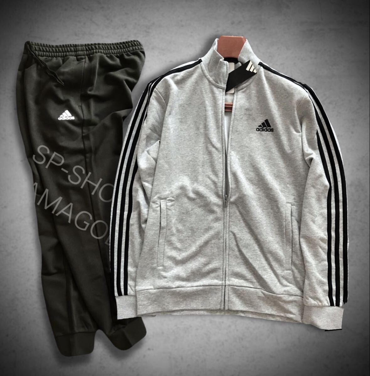 新品【メンズXL(0)】ブラックグレー 最新 adidas アディダス トラックスーツ セットアップ 上下セット フレンチテリー 着心地抜群拍卖