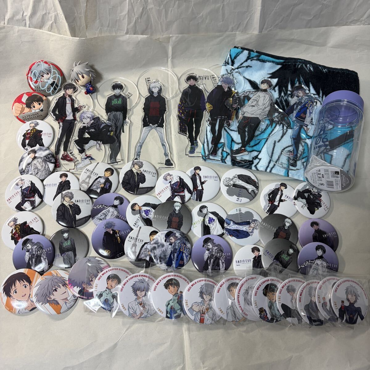 渚カヲル 碇シンジ EVANGELION エヴァンゲリオン エヴァンゲリヲン UCC エヴァストア RADIO EVA ラジオエヴァ アクリルスタンド 缶バッジ拍卖