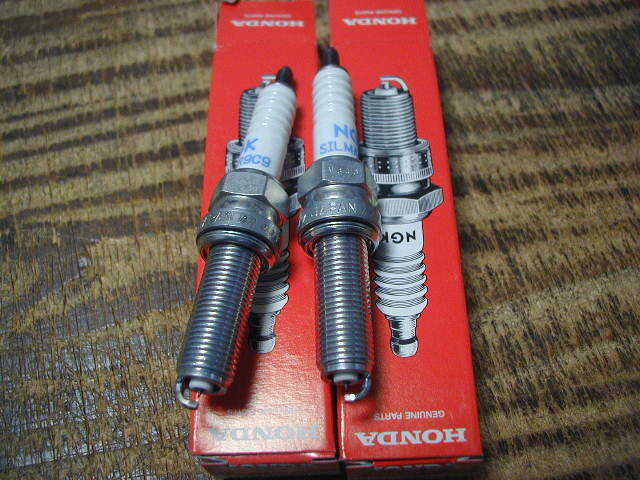 53879★CBR250RR(MC51)★未使用・スパークプラグ2本SET(SILMAR9C9)拍卖