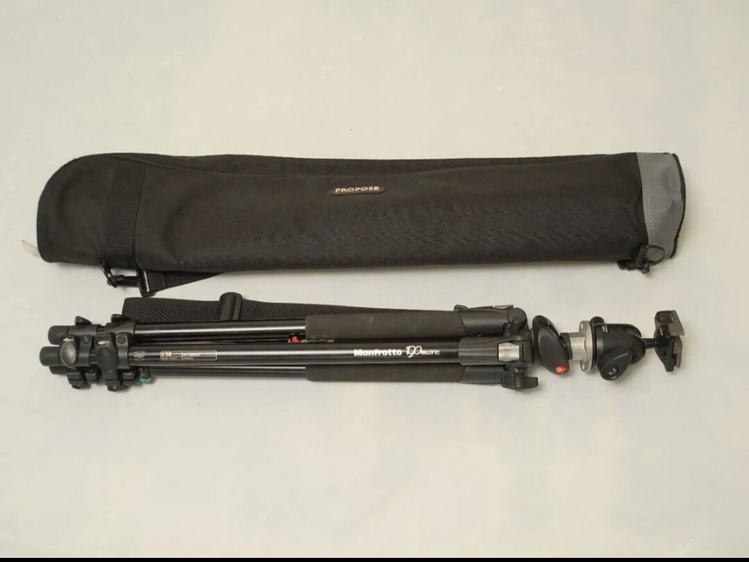 【三脚+雲台セット】190本限定発売品 マンフロット 190 More MT-190A3-P 雲台 マンフロット 496RC2 拍卖