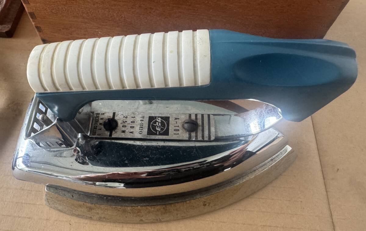 サンヨー 標準型1号 A-101アイロン アンティーク 動作確認済み拍卖