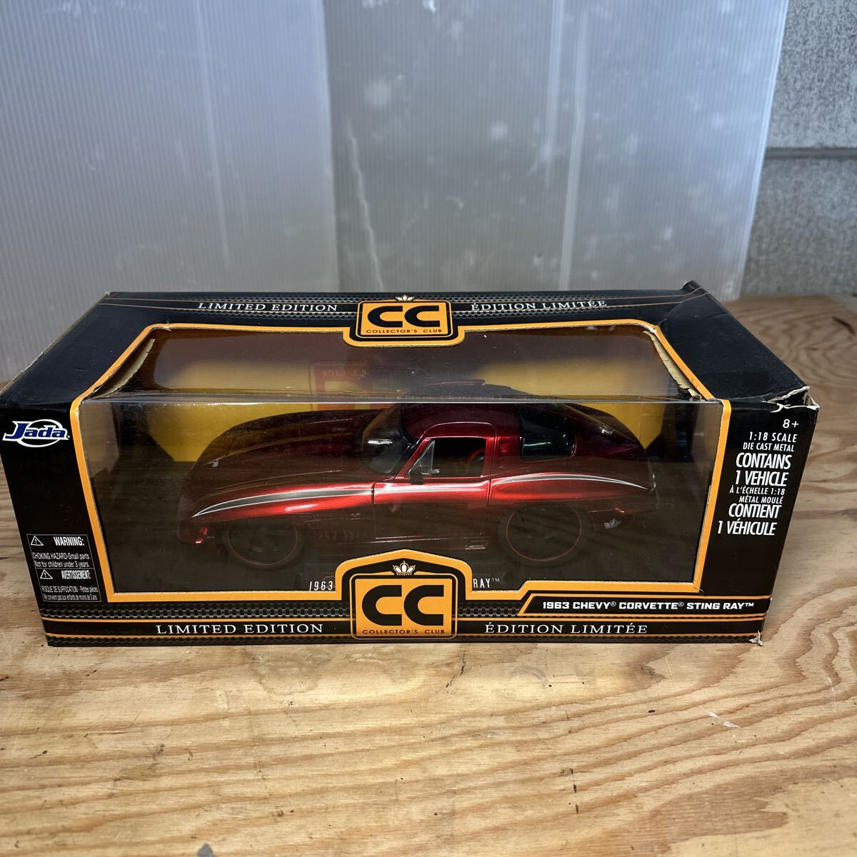 Jada ミニカー 1963 chevy corvette sting ray レッド 1:18 ②拍卖