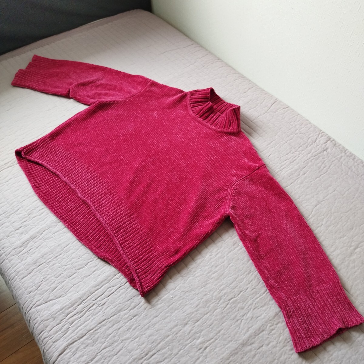 シンプリシテェ SIMPLICITE ニット セーター ゆったり 幅65 手洗い 肌触り しっとり 滑らか 軽量 大人 ピンク系 赤系 匿名 送料無料拍卖