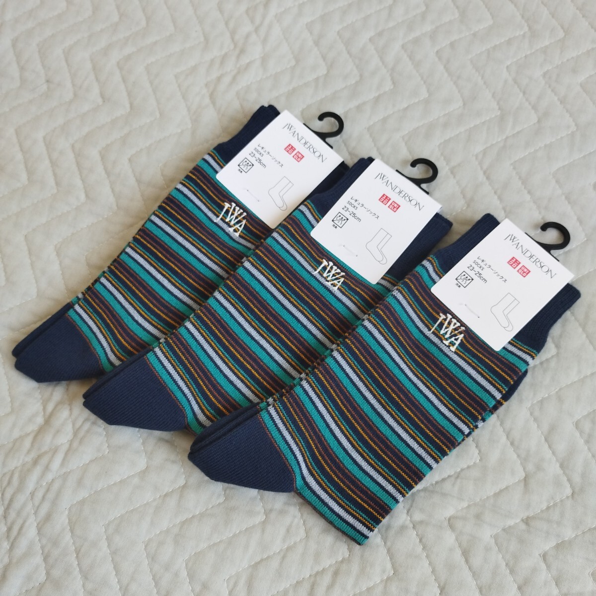 まとめ 3足 セット 未使用 ユニクロ JW ANDERSON レギュラーソックス 靴下 23-25 ブルー ボーダー ソックス 匿名 送料無料 ラスト1組拍卖