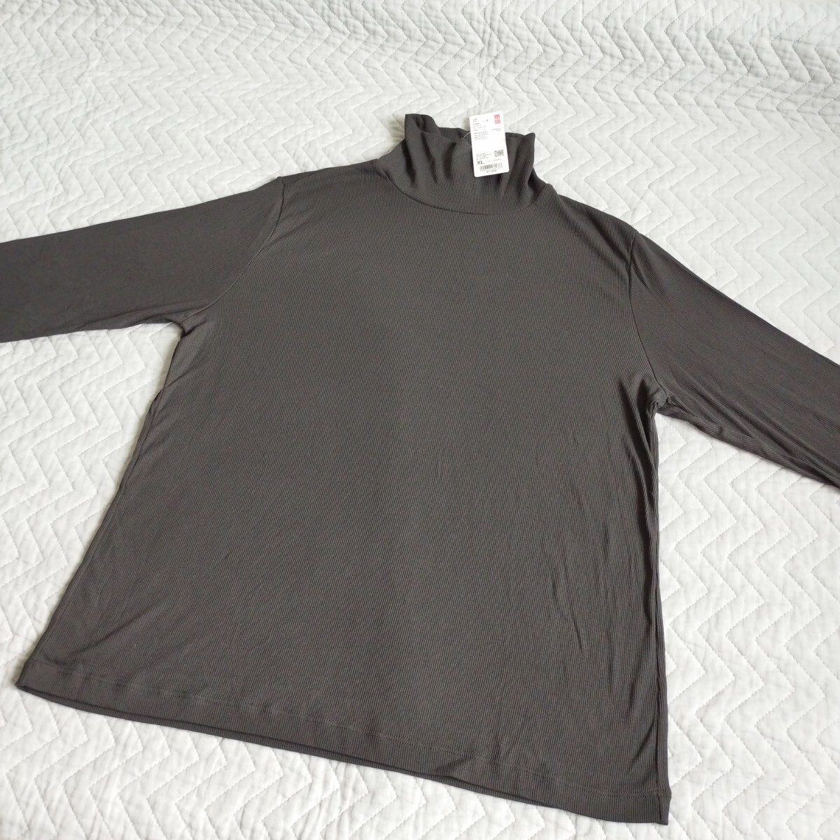 1点のみ 未使用 ユニクロ ライトリブタートルネックT 長袖 大きい xl ダークグレー タートルネック Tシャツ 匿名 送料無料拍卖