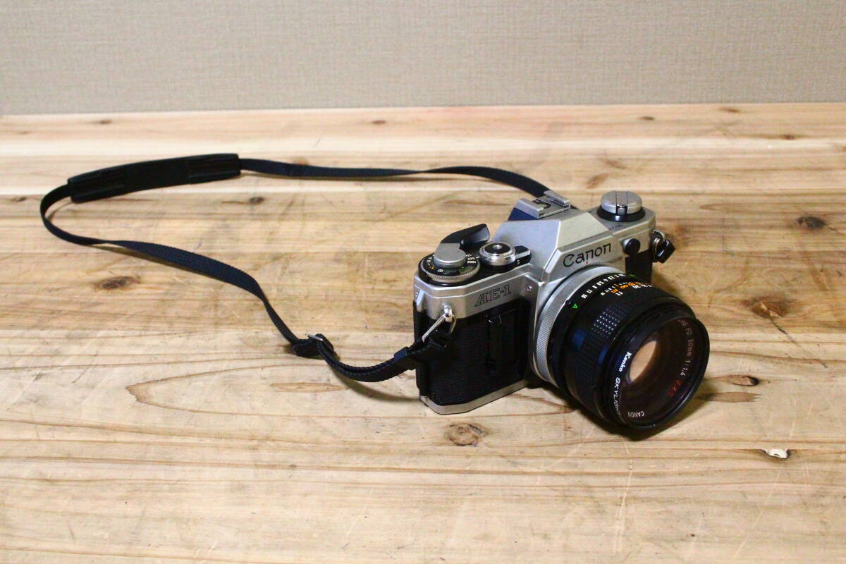 TJ10156  【キャノン】 Canon AE-1 フィルムカメラ + FD 50mm F1.4 レンズ セット拍卖