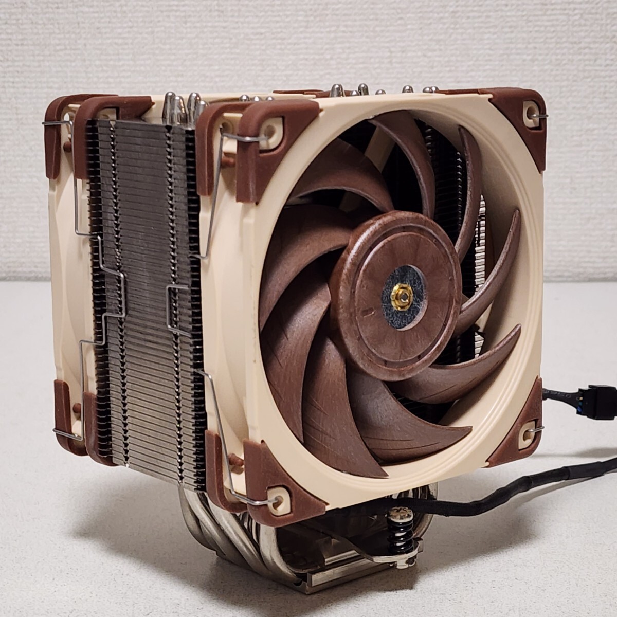 【送料無料】NOCTUA NH-U12A 120mm サイドフロー型CPUクーラー デュアルファン LGA115X・1200・1700対応 PCパーツ拍卖