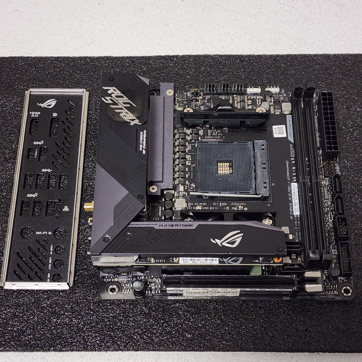 ASUS ROG STRIX X570-I GAMING IOパネル付属 Socket AM4 Mini-ITXマザーボード RYZEN5000シリーズ対応 最新Bios 動作確認済 PCパーツ拍卖