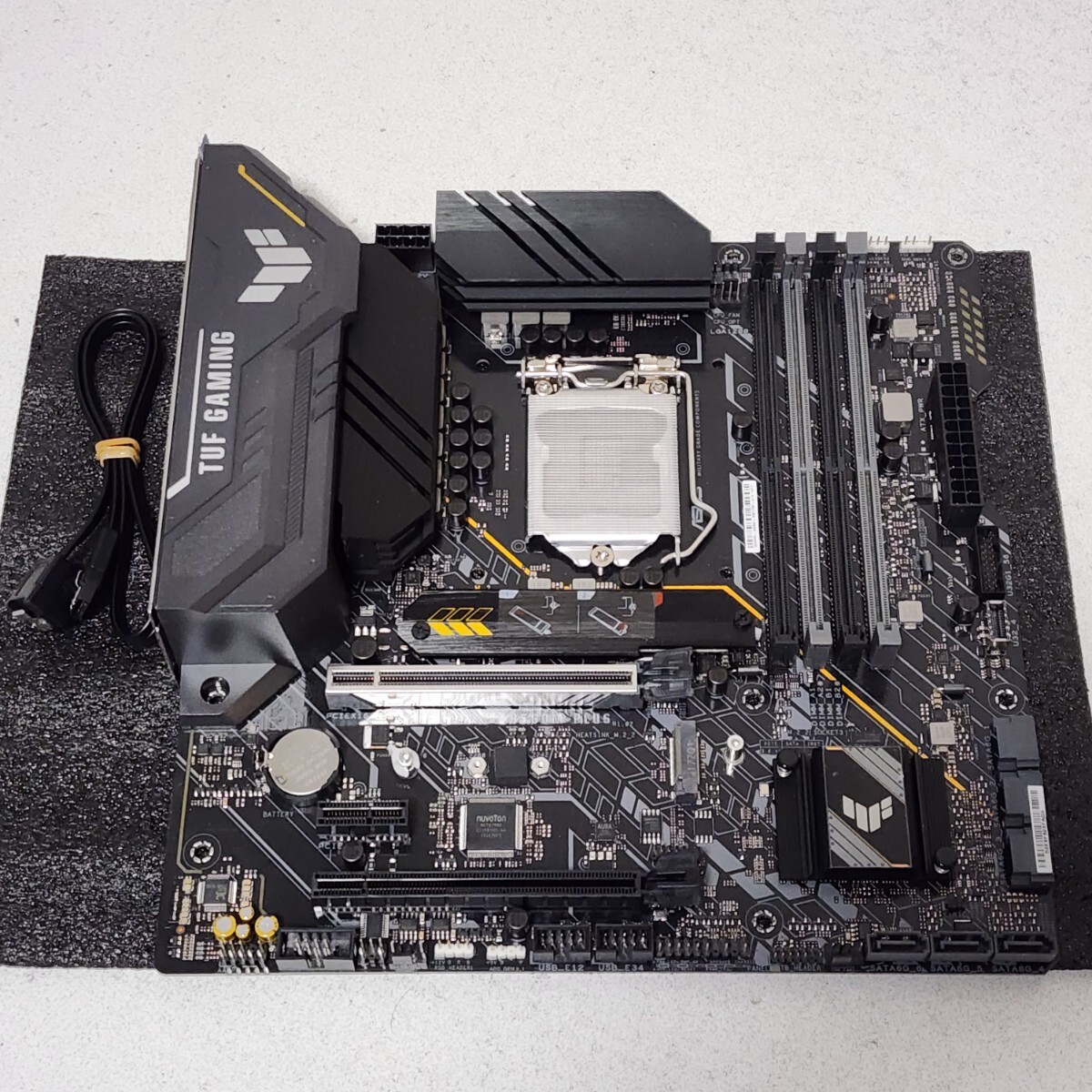ASUS TUF GAMING B560M-PLUS IOパネル一体型 LGA1200 MicroATXマザーボード 第10・11世代CPU対応 最新Bios 動作確認済 PCパーツ拍卖