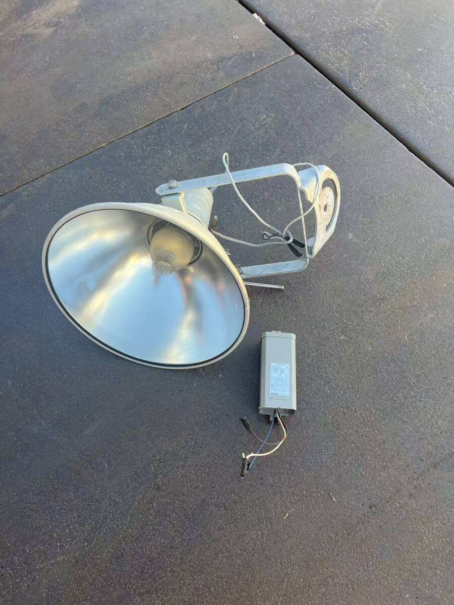 秋田発 松下電工 National投光器 HIDランプ 水銀灯安定器 YZ20121532 2002HB-13G 三相200V 50Hz 500W拍卖