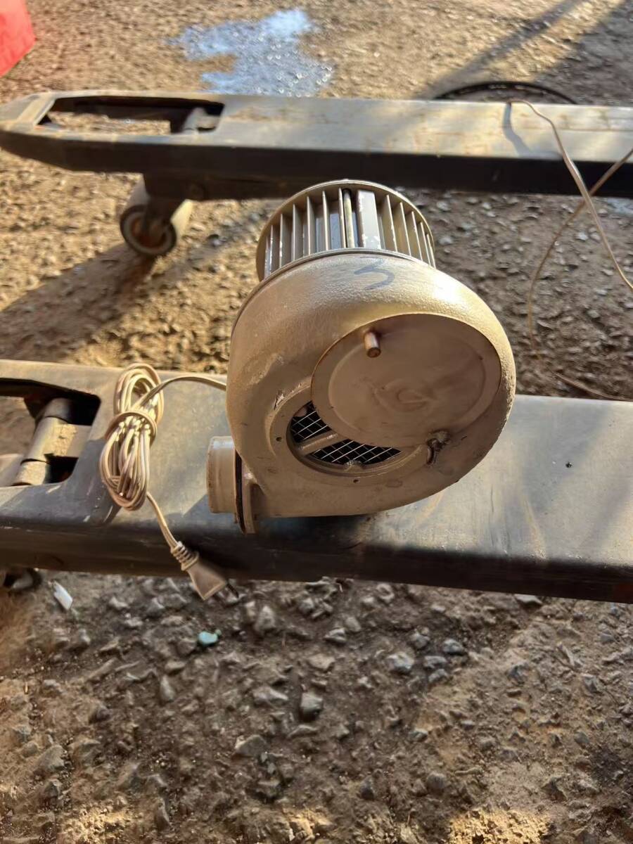 秋田発(昭和電機) 送風機 SF-50-L3A3 汎用シリーズ シロッコ 0.04kW 単相100V 50/60Hz対応 ファン ブロア 業務用 排気 換気 送風機 ③拍卖