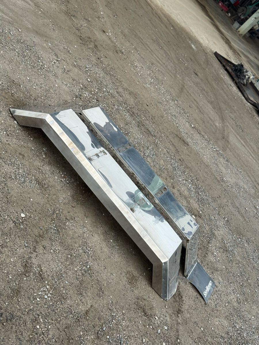 50-41 ShinMaywa 純正 大型 ダンプ 泥除け フェンダー 10t ダンプ用 ステンレス ロングフェンダー リアフェンダー 泥除け 日野 ふそう ギガ拍卖