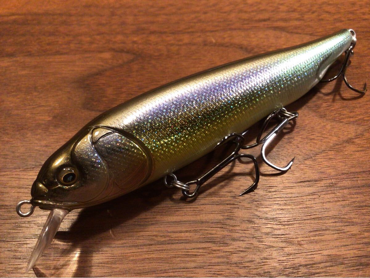 Y★超美品★Megabass メガバス LATES“FEEDING WOOFER“ ラテス“フィーディングウーハー“「DD SILVER SHAD」ミノー拍卖