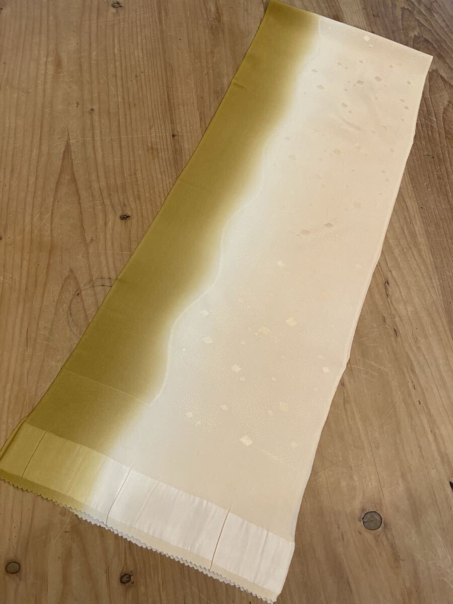 小間物きむら 83 未使用 帯揚げ バイカラー 肌色と狐色 折り方で印象が変わります拍卖