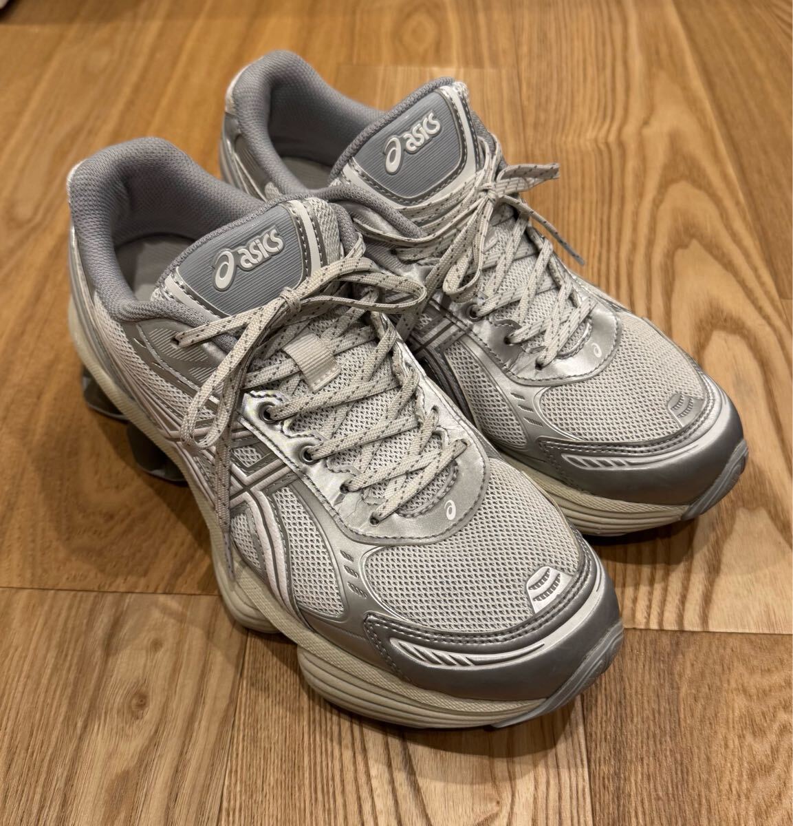 ASICS アシックス GEL-KINETIC FLUENT WHITE/WHITE 25.5cm拍卖