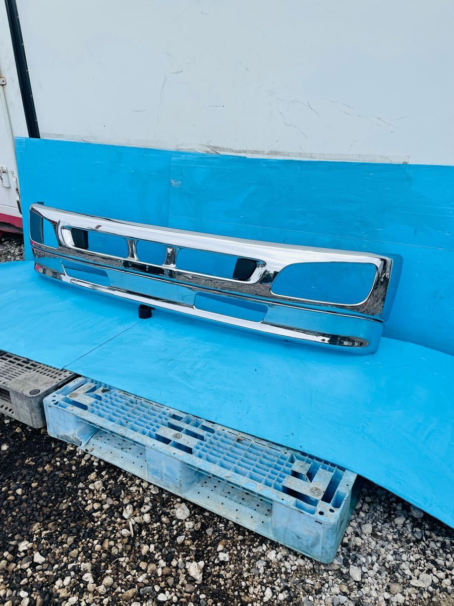 中古美品 純正品? 日野 レンジャー メッキフロントバンパー メッキ フロントバンパー メッキバンパー Rei4367拍卖