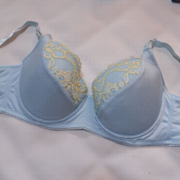 Last E75 レースモールドカップ マタニティブラジャー ブルー 産前授乳拍卖