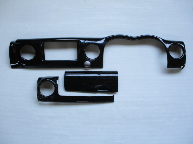 ★NV350 キャラバン 黒木目インテリアパネル★A拍卖