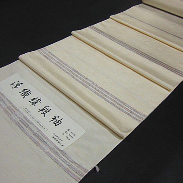 上質な逸品 幅広 新品未仕立 正絹 米沢織 米沢高級紬【浮織偉段紬】渡源織物謹製 大人シンプル ②拍卖