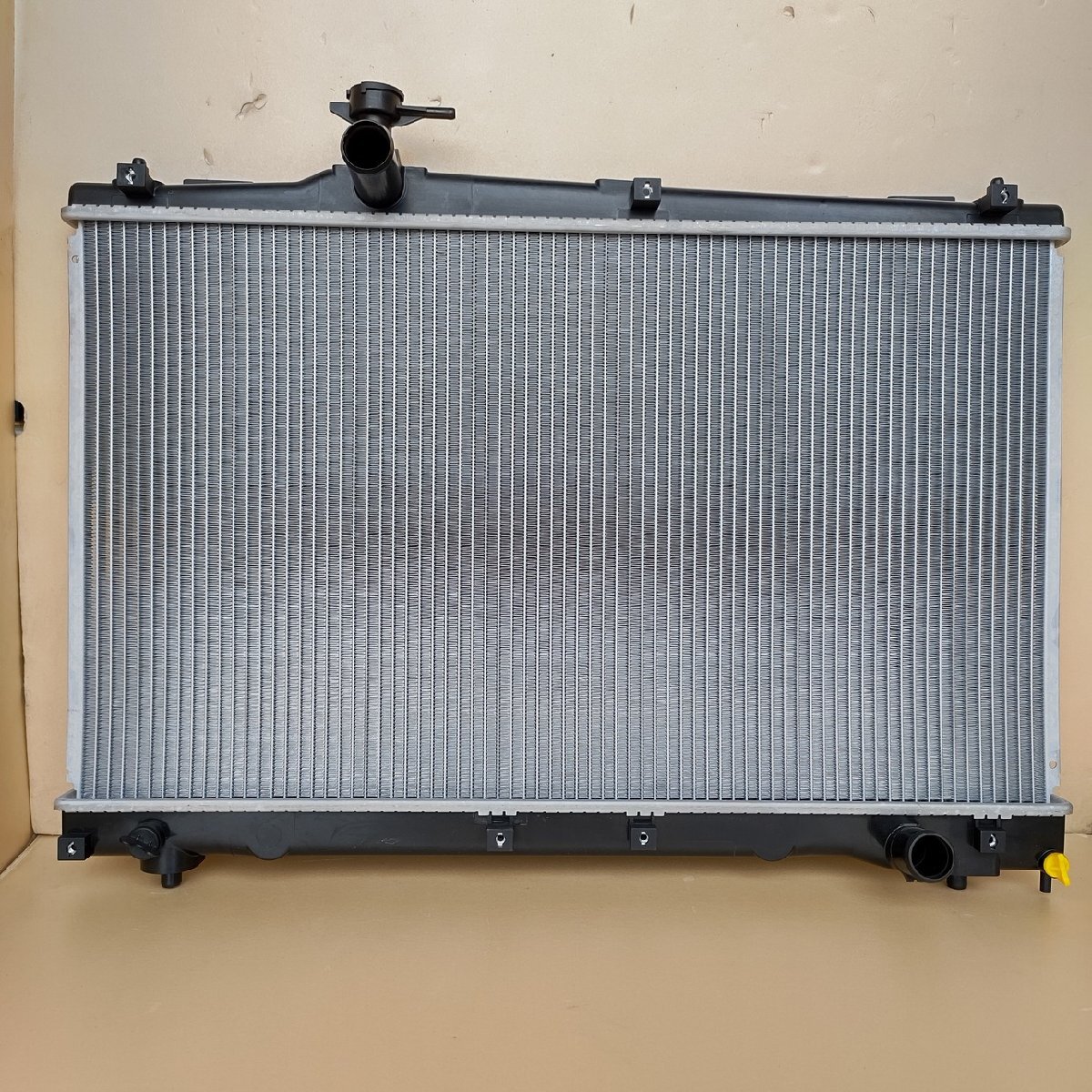 ノア ヴォクシー 新品未使用 ラジエーター ZRR70G・ZRR70W・ZRR75G・ZRR75W ラジエター拍卖