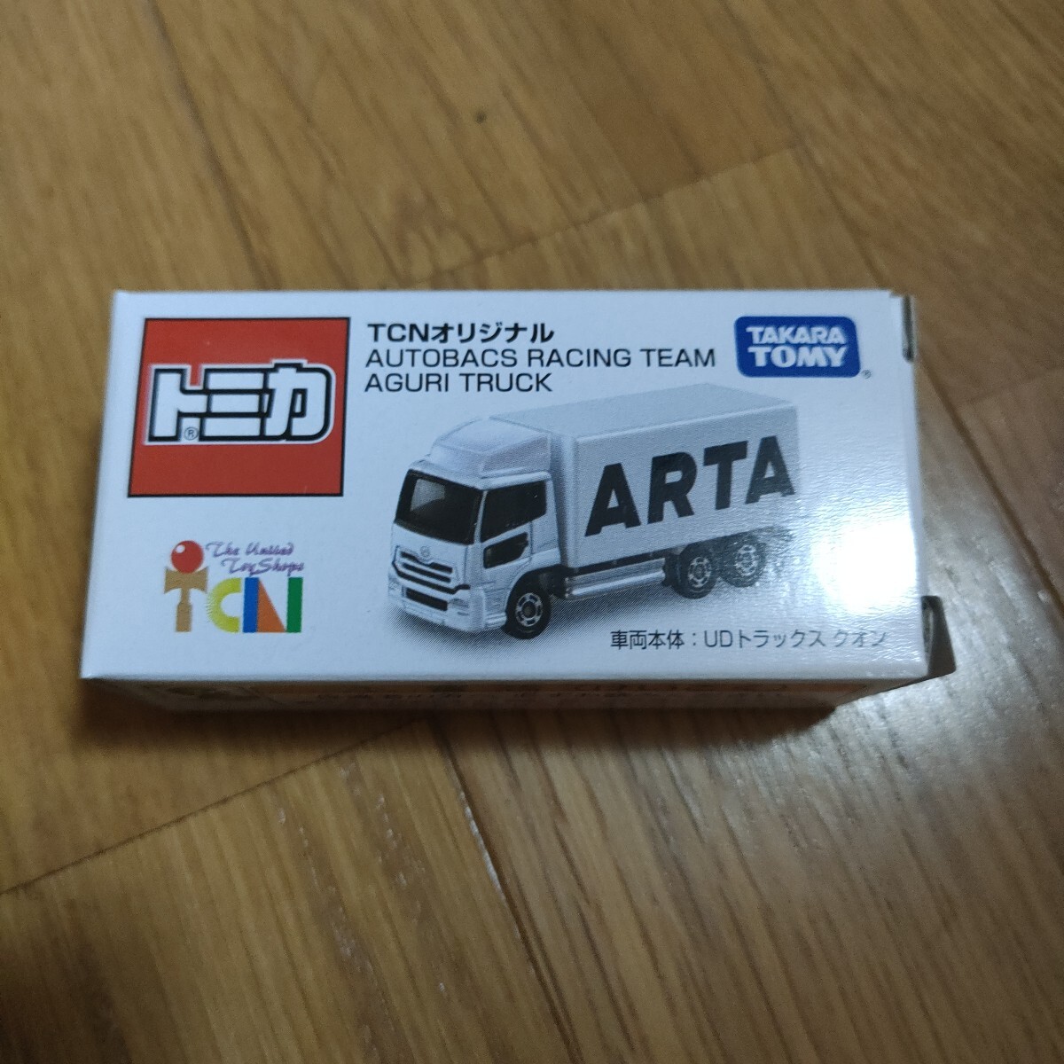 1円スタート トミカ 特注 TCN オリジナル オートバックス レーシング チーム AGURI TRUCK UDトラック クオン トランスポーター 絶版拍卖