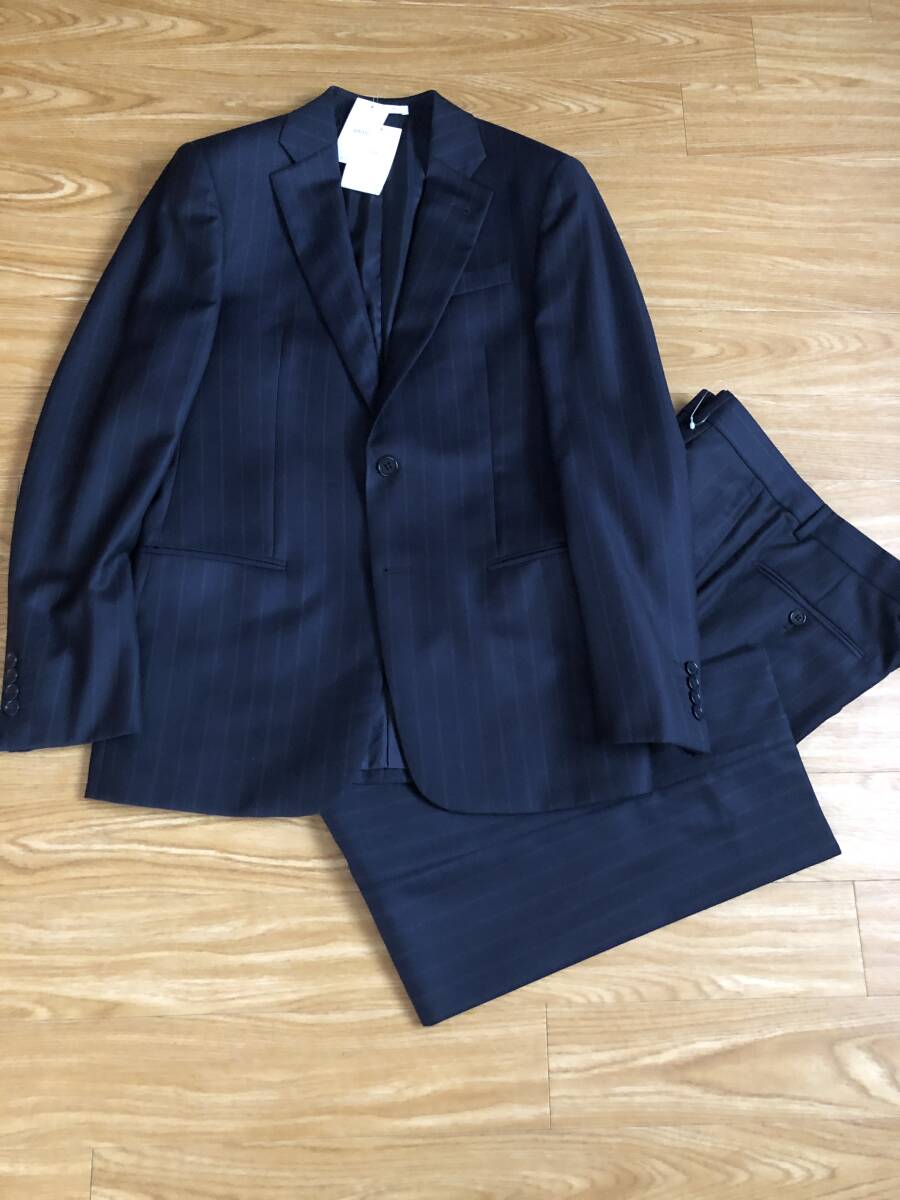 アルマーニコレッツオーニ 新品タグ付きスーツ拍卖