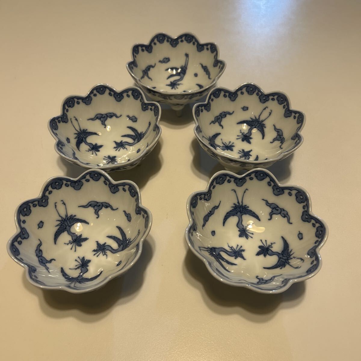 有田焼 瑞峯窯 染付雲鶴 三つ足 5客セット 美品拍卖