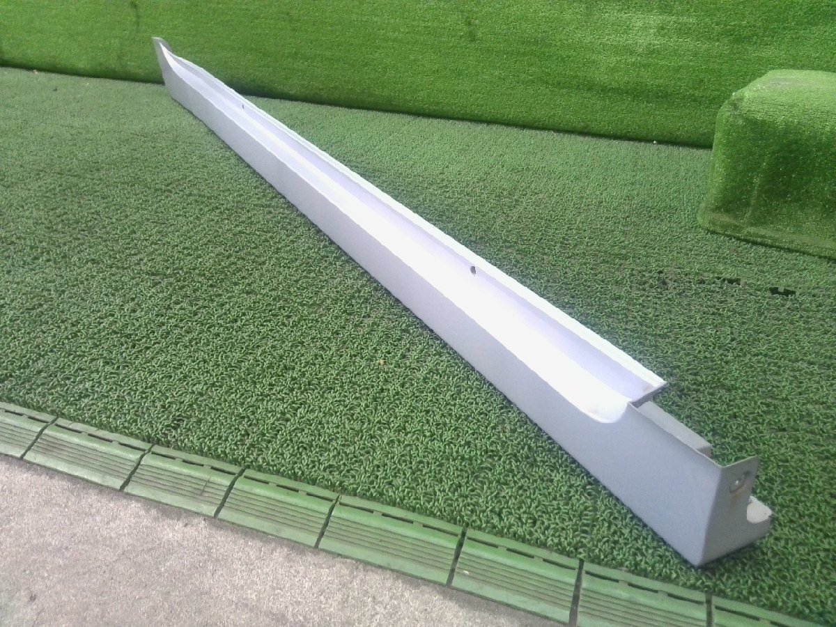 プリウス DAA-ZVW30 35 右サイドステップ Sツーリングセレクション 2ZR-FXE 8V0 75850-47010-J1拍卖