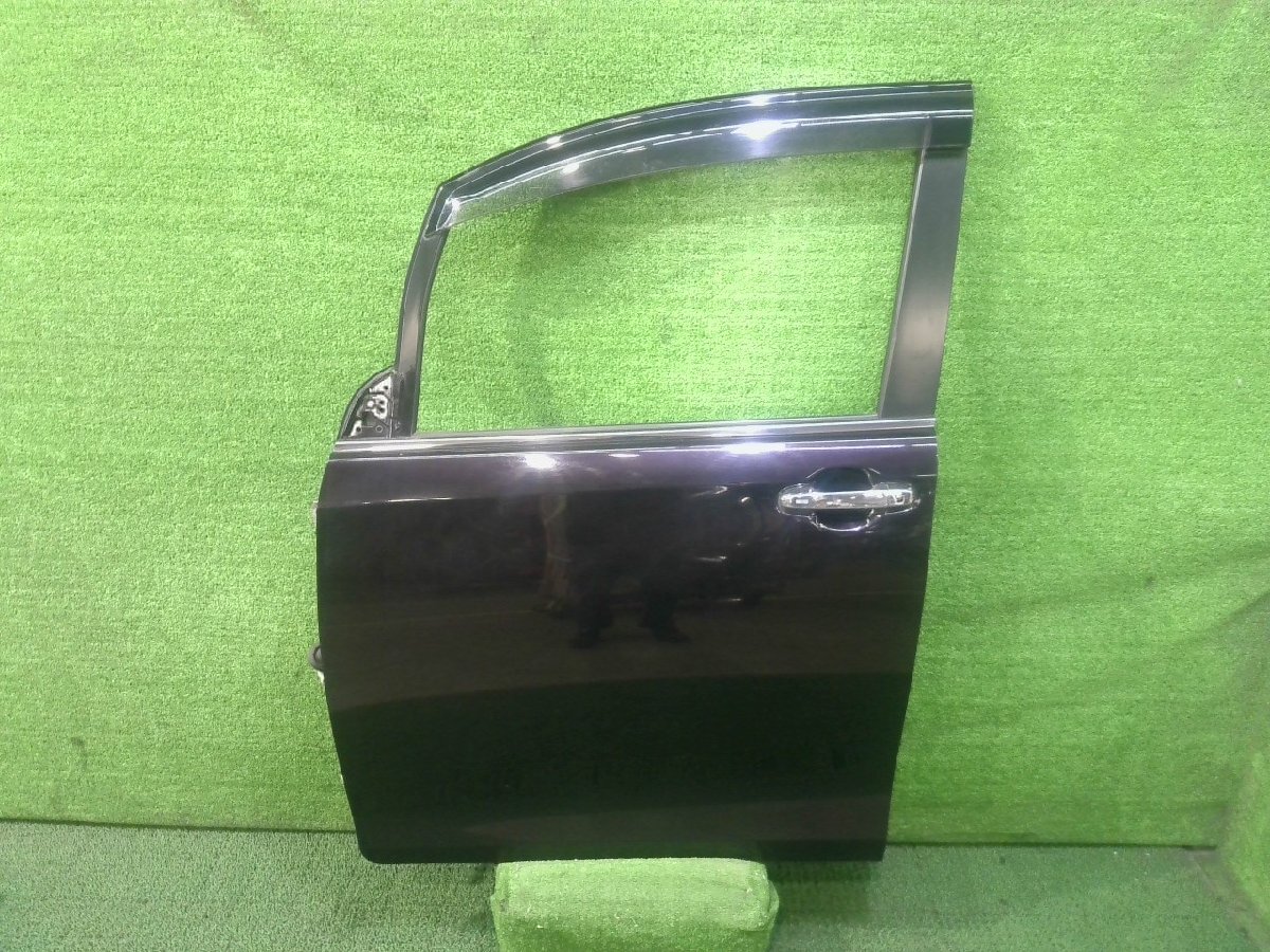 エスクァイア DBA-ZRR80G ZRR85 ZWR 左 前 フロント ドアASSY GI 8人 3ZR-FAE 3R9 67002-28270拍卖