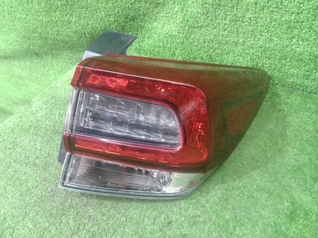 XV 3BA-GT3 右 テール ランプ ライト 1.6I-L アイサイト 4WD FB16A G1U 84912FL241拍卖