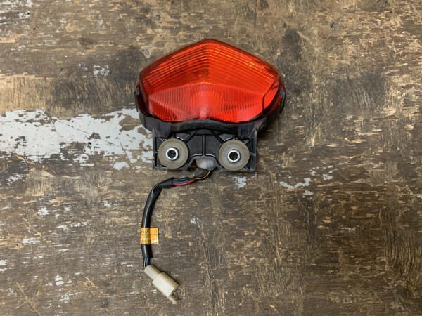 ニンジャ EX250K テールランプ ☆ 割れあり 動作OK拍卖