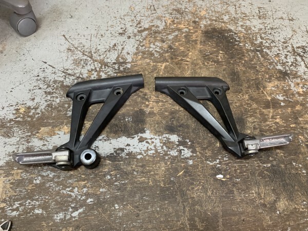 ニンジャ EX250K タンデムステップ ☆ 穴加工あり ステップ先傷あり拍卖