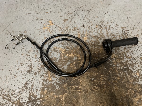 シグナスX SE44J アクセルホルダー ☆ グリップ破れあり拍卖