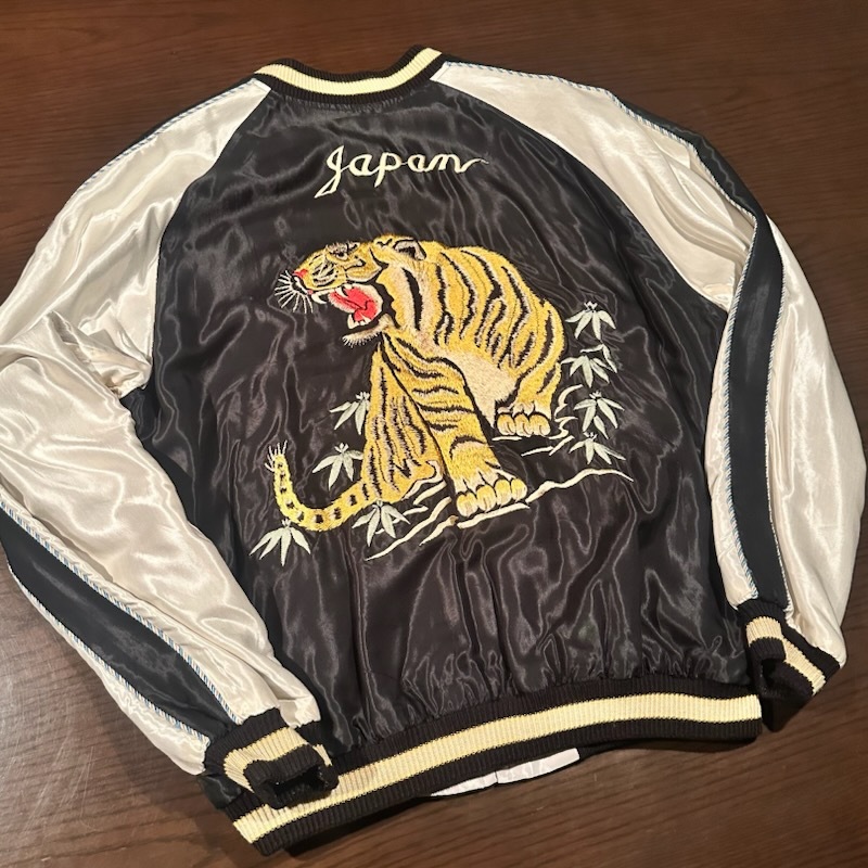 テーラー東洋 スカジャン TT14813 2021「ROARING TIGER × LANDSCAPE」 虎 風景拍卖