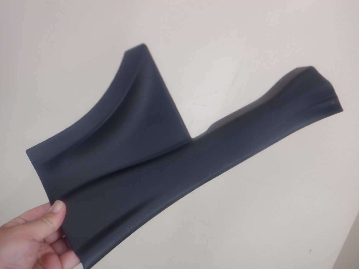 新車外し トヨタ純正 MXAA52 MXAA54 AXAH52 AXAH54 50系 RAV4 ラブ4 スカッフプレート リア 右側 67917-42100 m-25-10-18拍卖