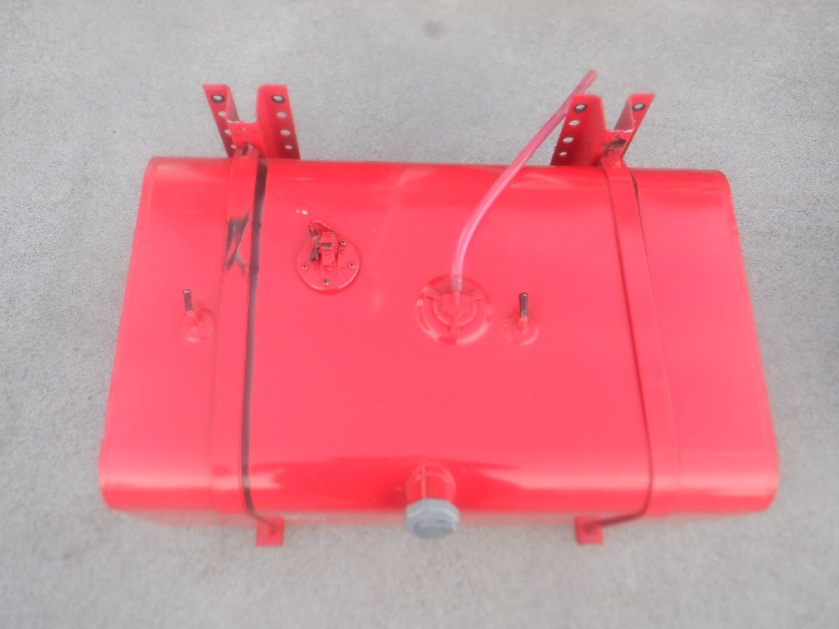 新車外し いすゞ純正 エルフ 897875661Y スチール 燃料タンク 100リットル 345mm×465mm×756mm 100L フューエルタンク ステー付拍卖